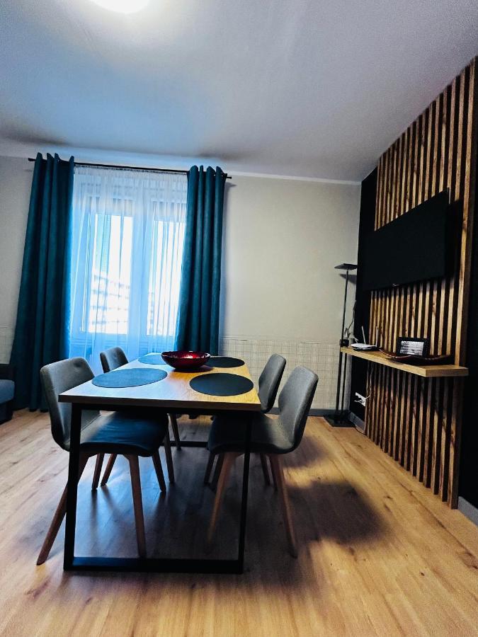 גורז'וב ווילקופולסקי Apartament Walczaka 43 Miejsce Parkingowe מראה חיצוני תמונה