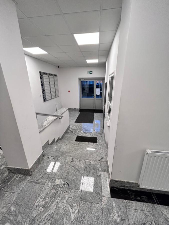 גורז'וב ווילקופולסקי Apartament Walczaka 43 Miejsce Parkingowe מראה חיצוני תמונה